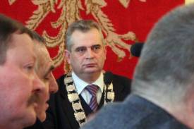 Decyzja musi zapaść - ponaglał radnych przewodniczący Marian Matejczuk