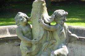 rzeźby w parku Larischów - Karwina - dawny Frysztat