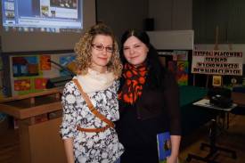 Anna Wojtas ( z prawej) jest asystentką Marceliny Augustowskiej