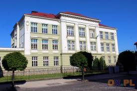 W szkole na Mickiewicza będzie tylko podstawówka. Trafią tutaj również dzieci z budynku 'filii'. fot. Jan Bacza