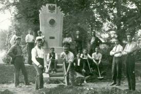 Budowniczowie Pomnika Marszałka Piłsudskiego w 1931 r.